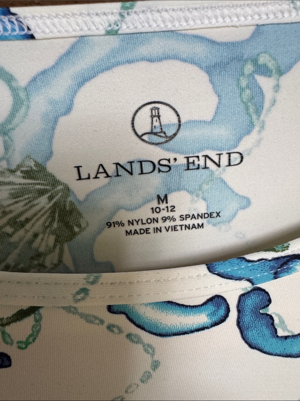 Lands' End White Long-Sleeve Rash Guard Top with Coral and shells print size M - Picture 2 of 5